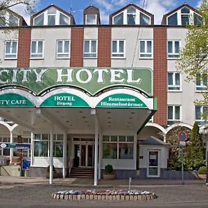 City Hotel